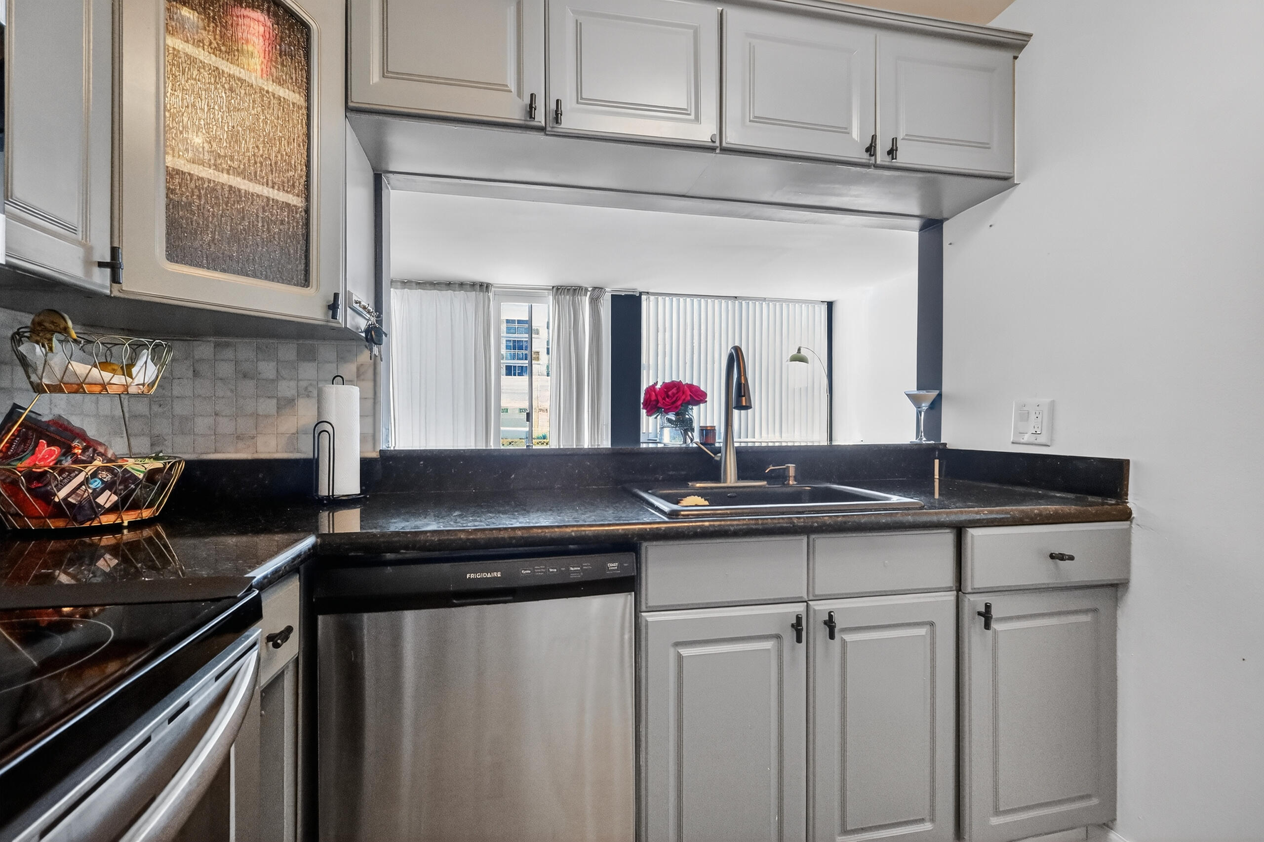 GOLDEN ISLES YACHT CLUB CONDO - Residential