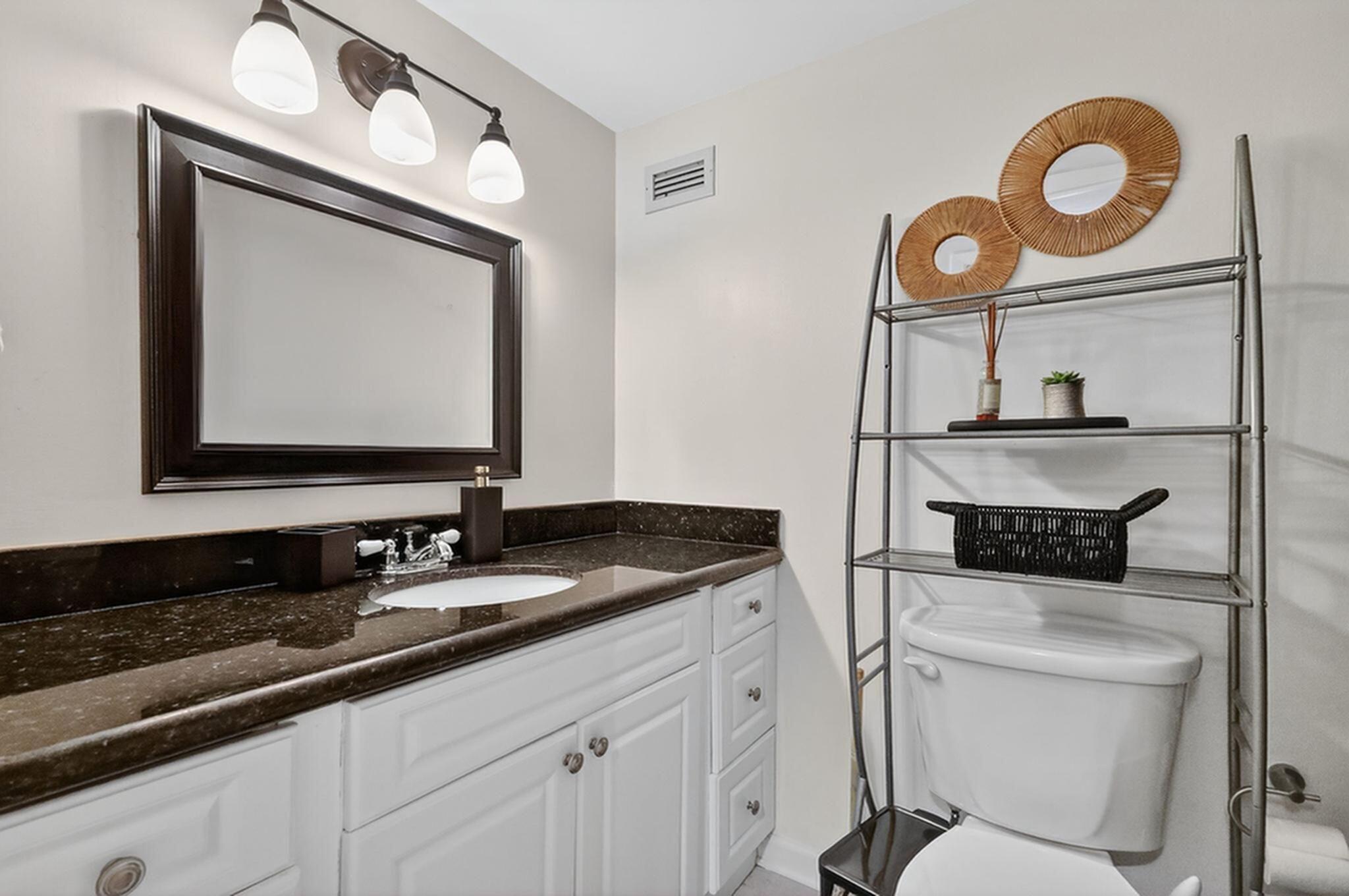 GOLDEN ISLES YACHT CLUB CONDO - Residential