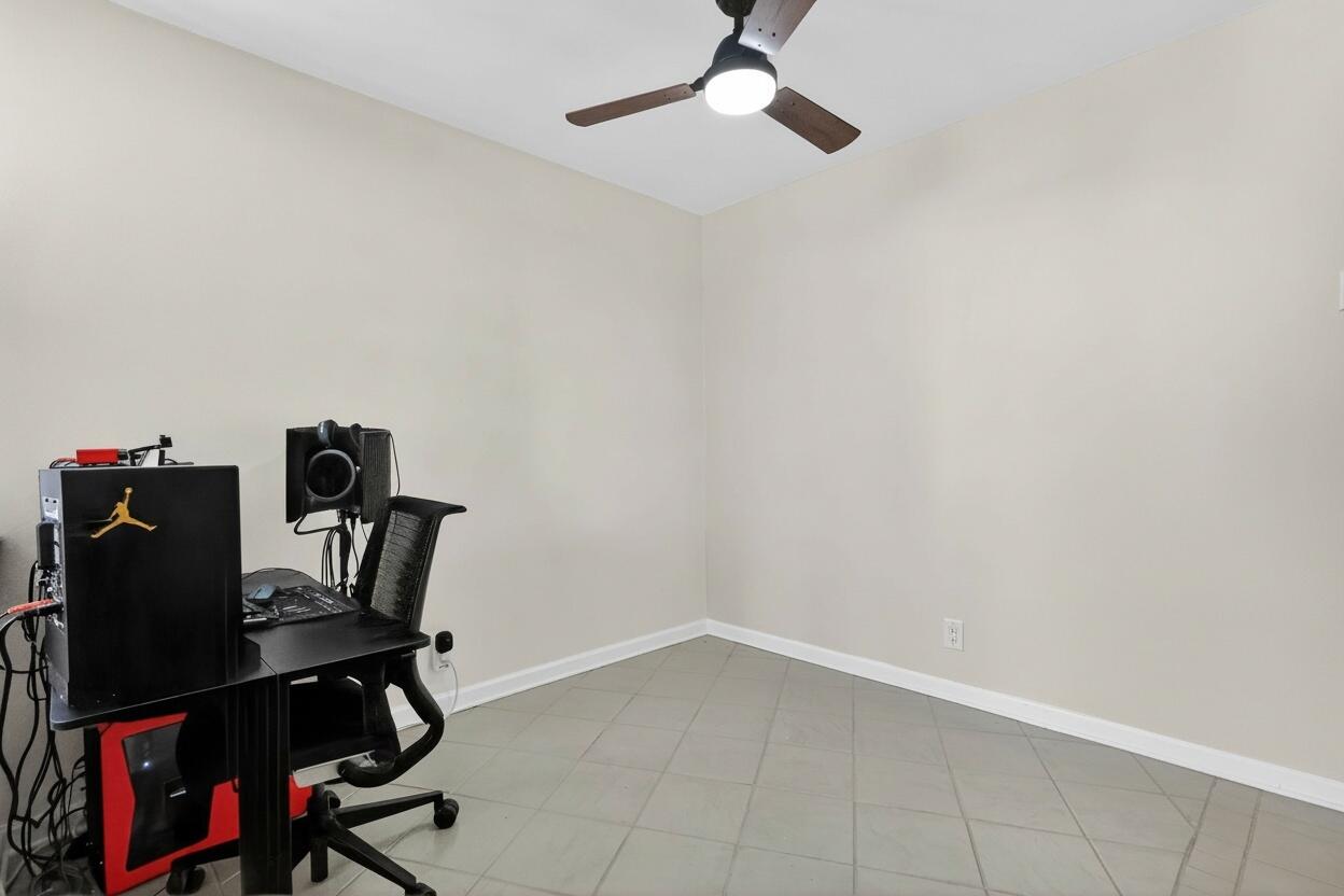 GOLDEN ISLES YACHT CLUB CONDO - Residential