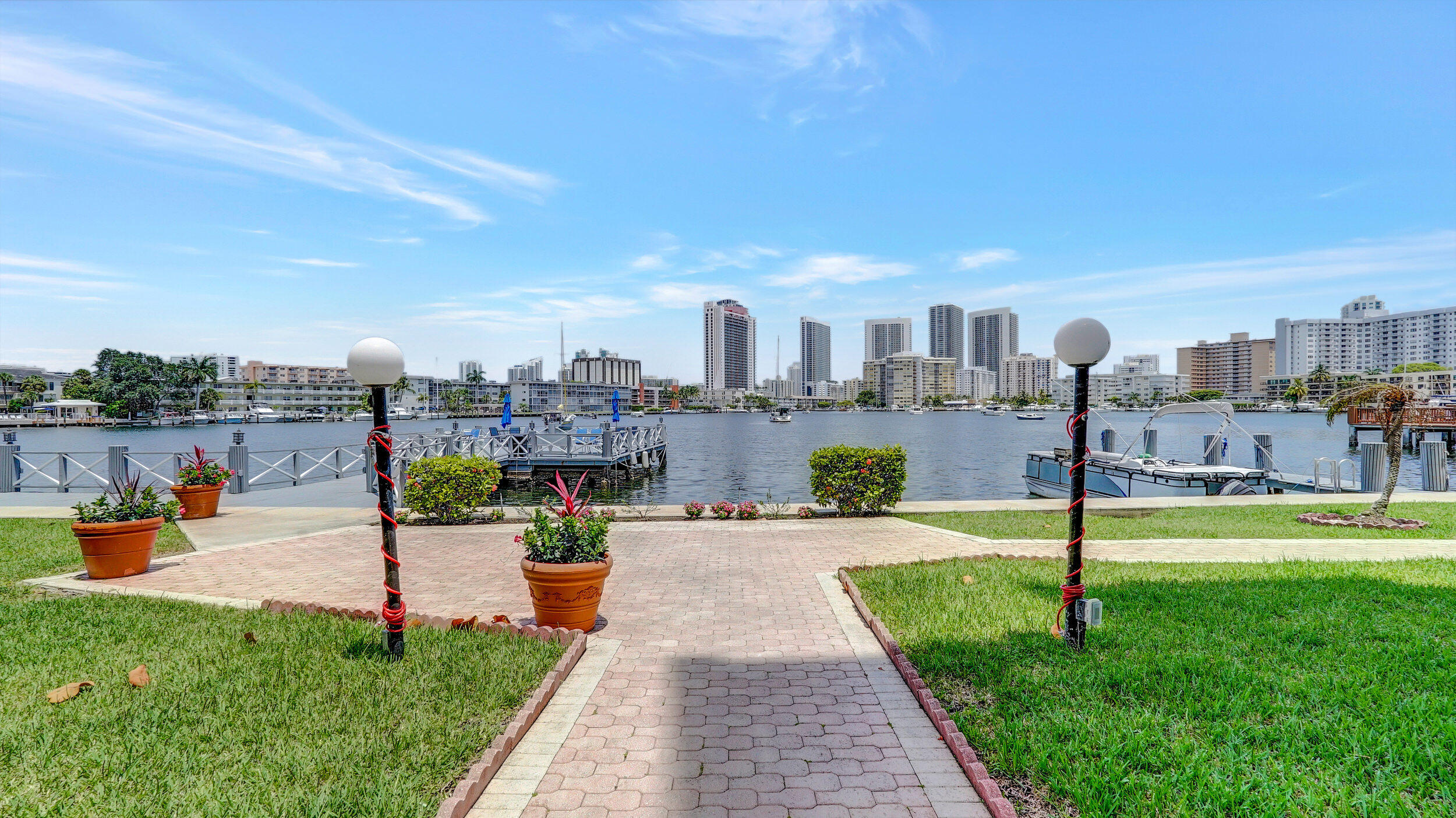 GOLDEN ISLES YACHT CLUB CONDO - Residential