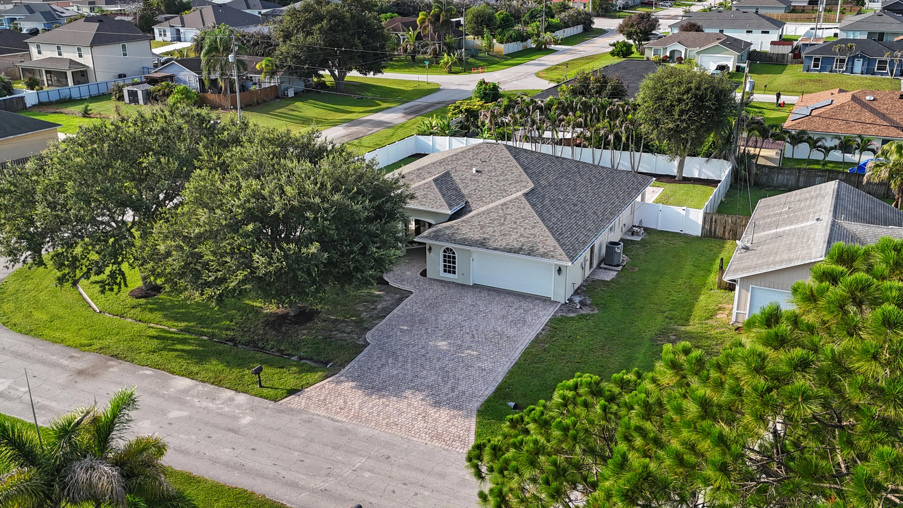 490 SW Ryder Road