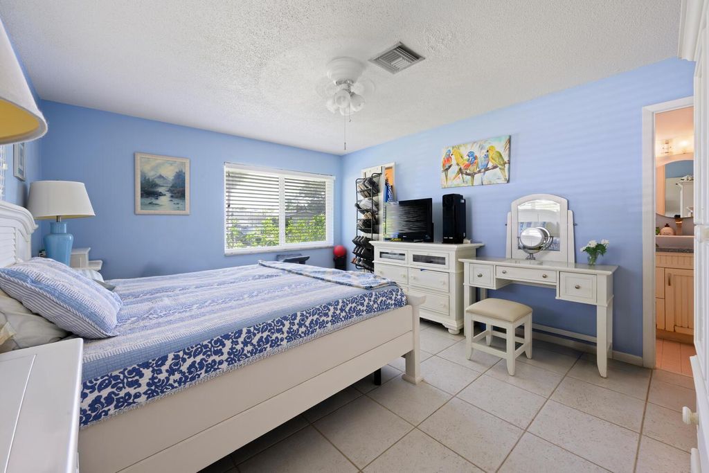 Photo of 3884 Lighthouse Drive, Palm Beach Gardens, FL 33410 (MLS # R11110975)