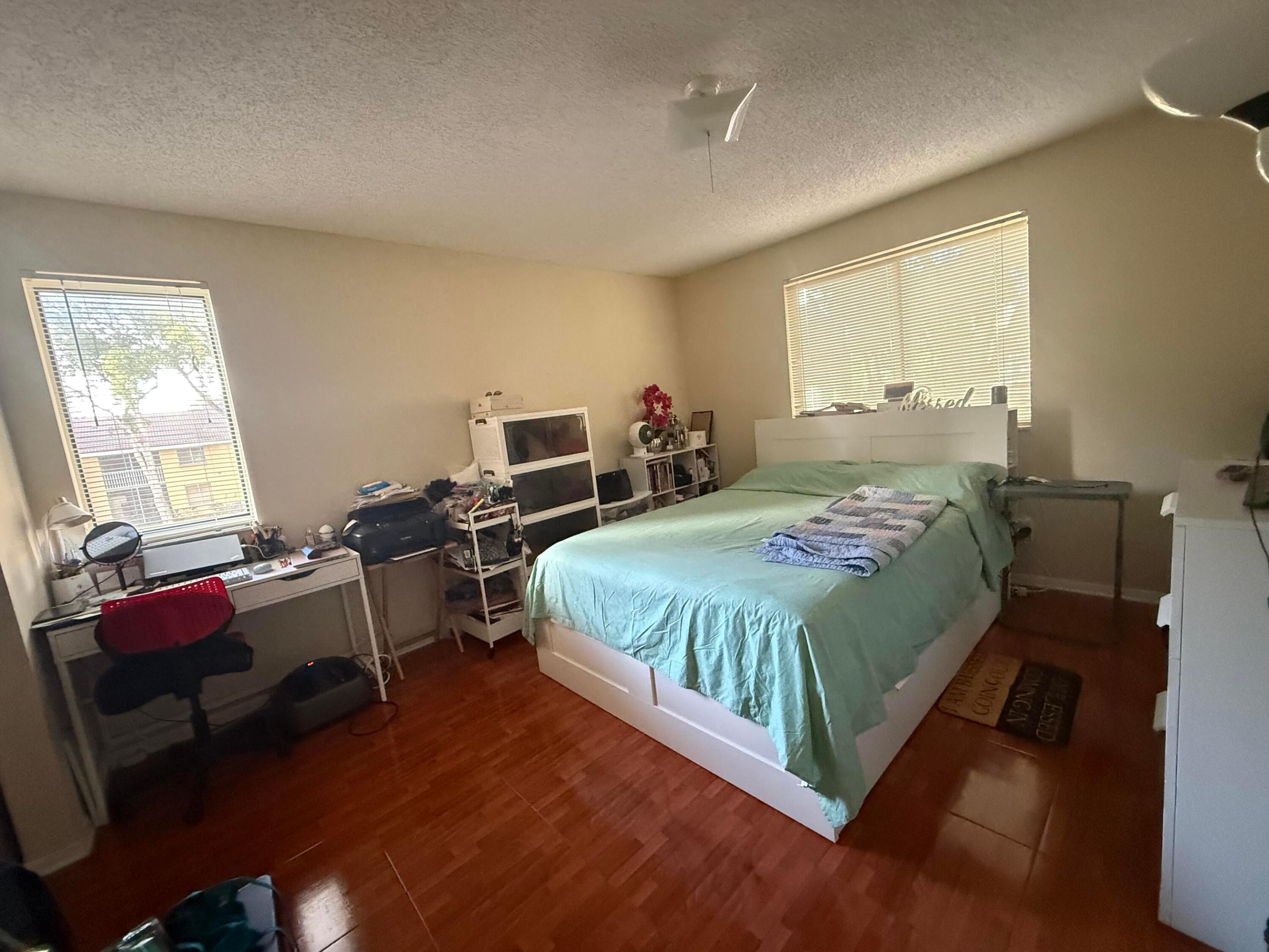 NAPOLI GARDENS - Residential