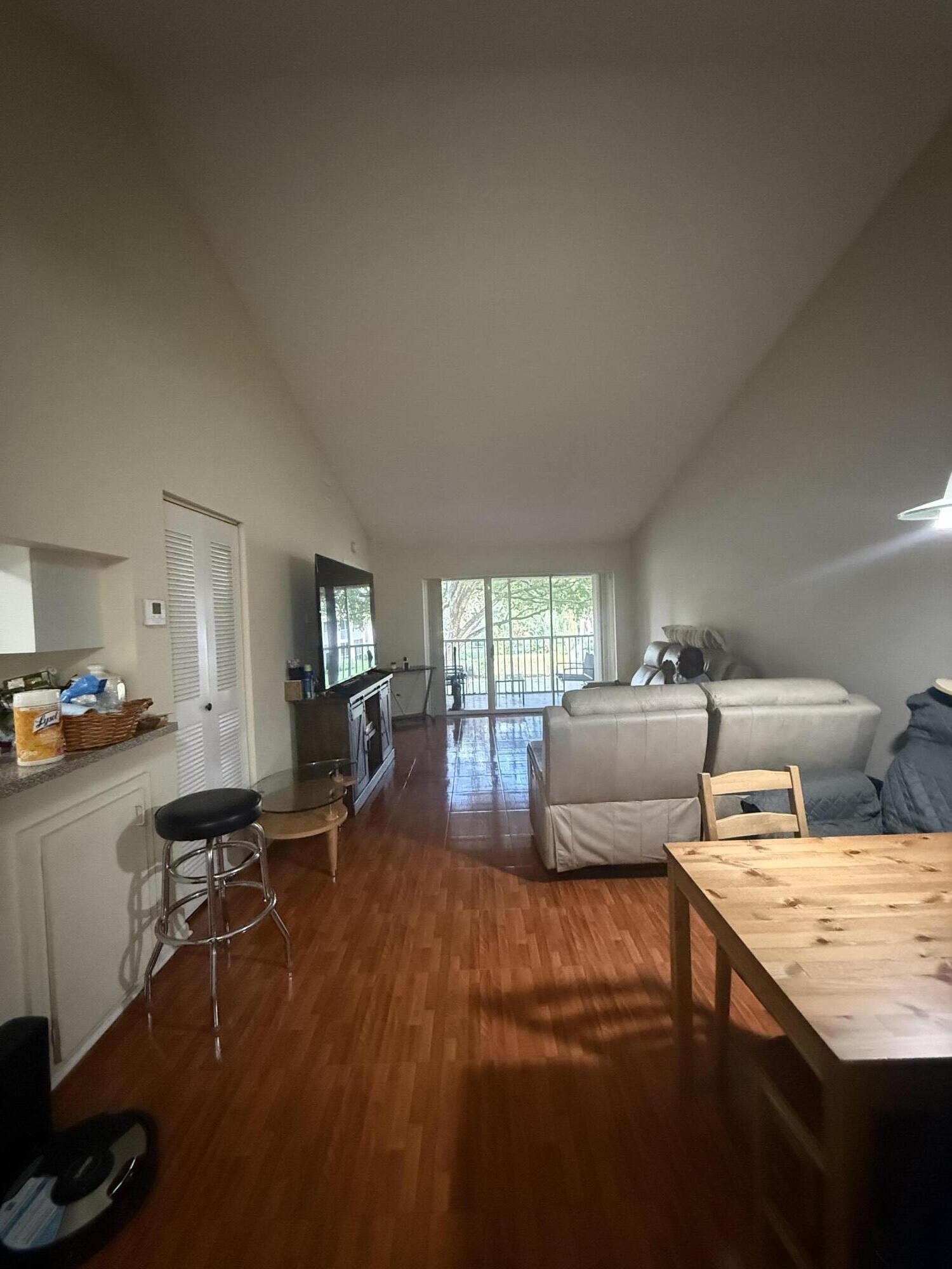 NAPOLI GARDENS - Residential