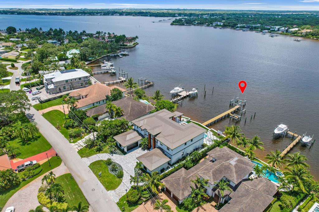 TEQUESTA COUNTRY CLUB - Residential