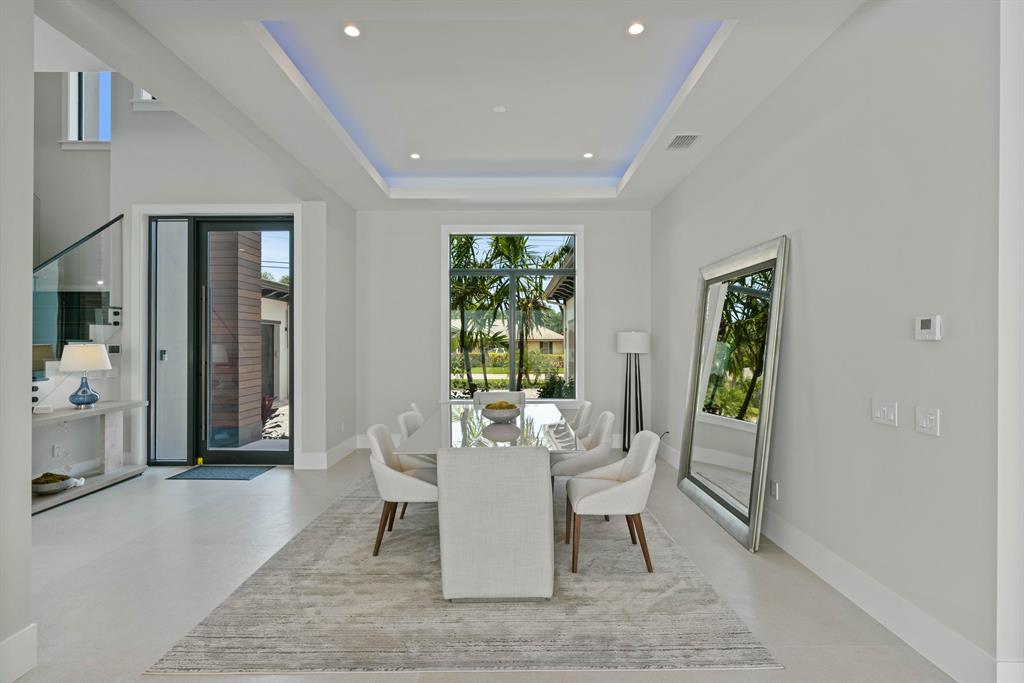 TEQUESTA COUNTRY CLUB - Residential