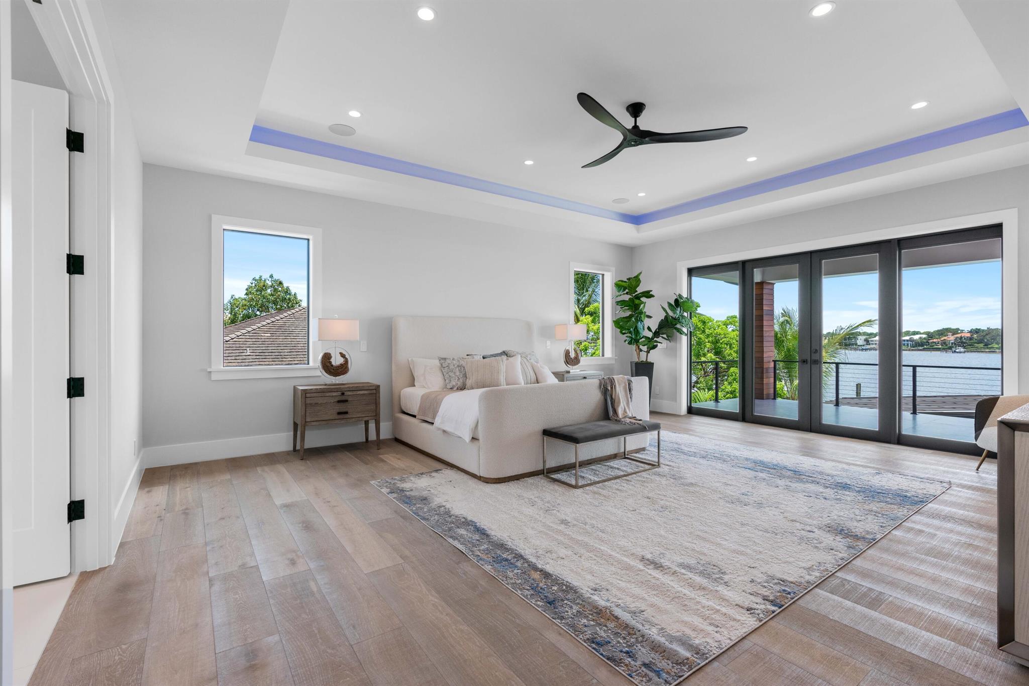 TEQUESTA COUNTRY CLUB - Residential