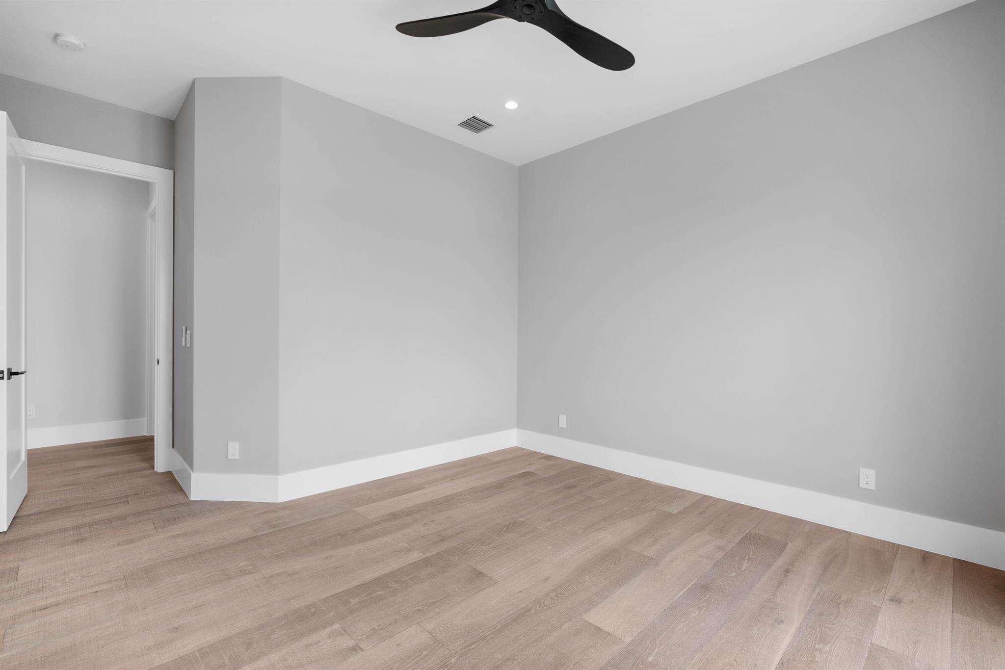 TEQUESTA COUNTRY CLUB - Residential