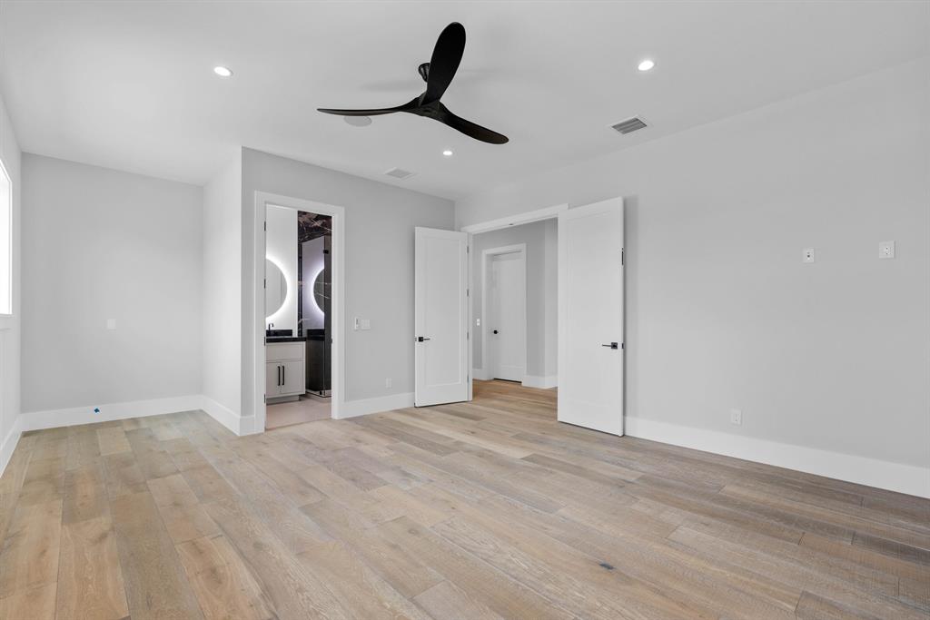 TEQUESTA COUNTRY CLUB - Residential