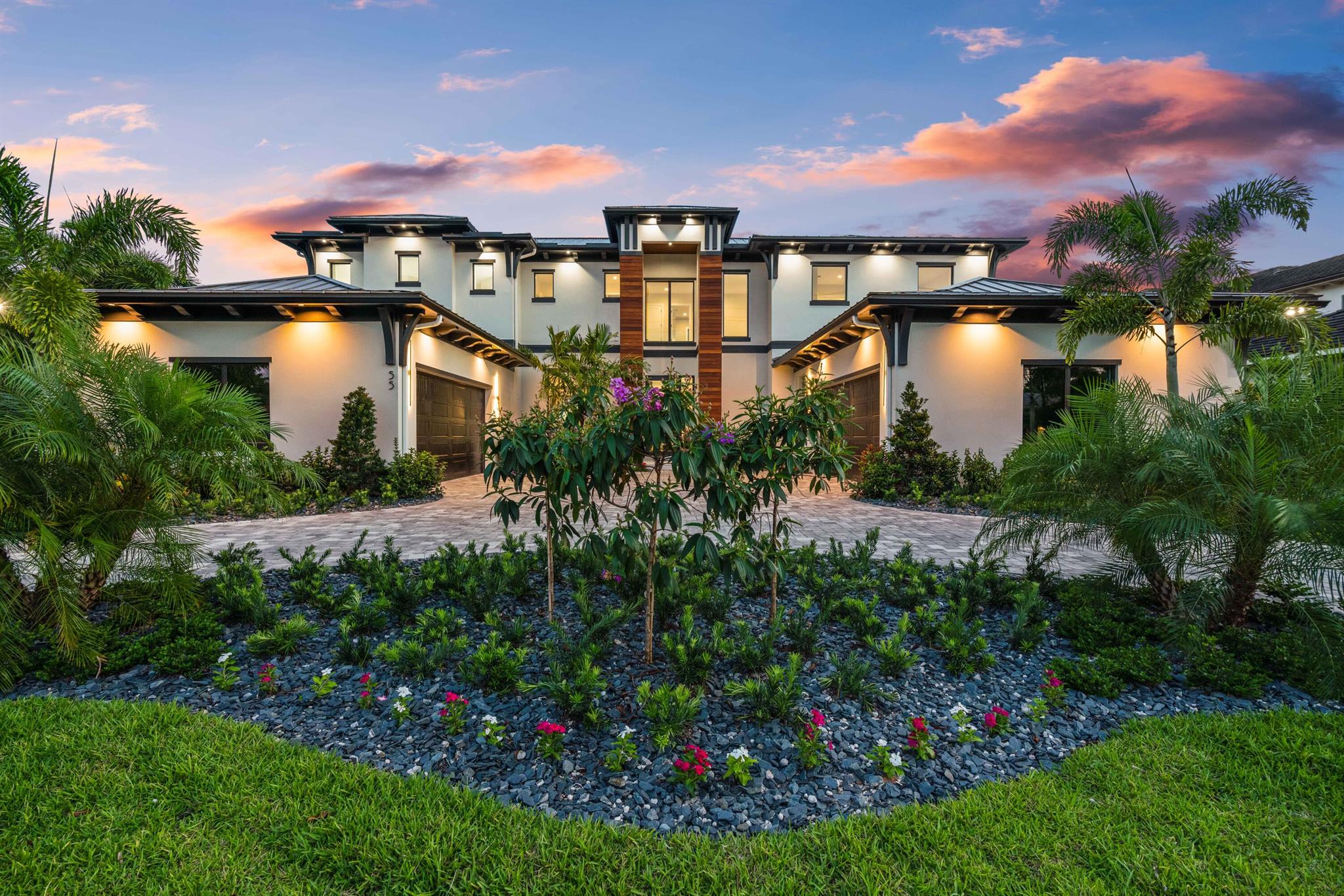 TEQUESTA COUNTRY CLUB - Residential