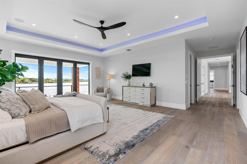 TEQUESTA COUNTRY CLUB - Residential