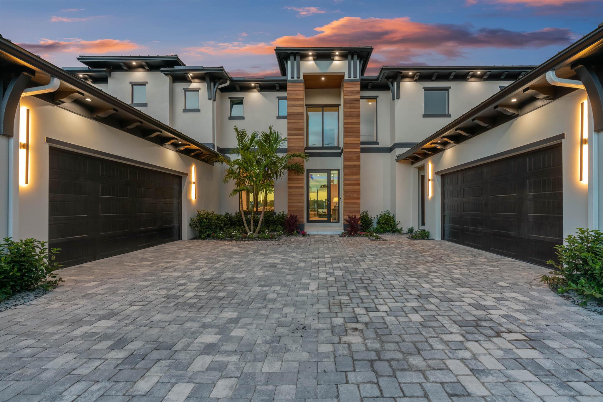 TEQUESTA COUNTRY CLUB - Residential