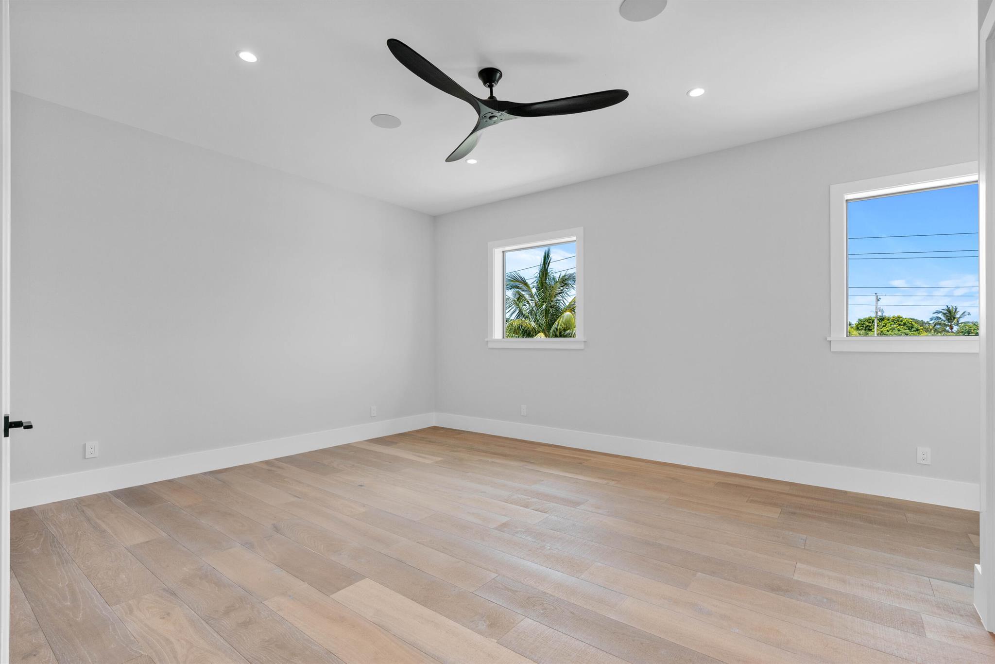 TEQUESTA COUNTRY CLUB - Residential