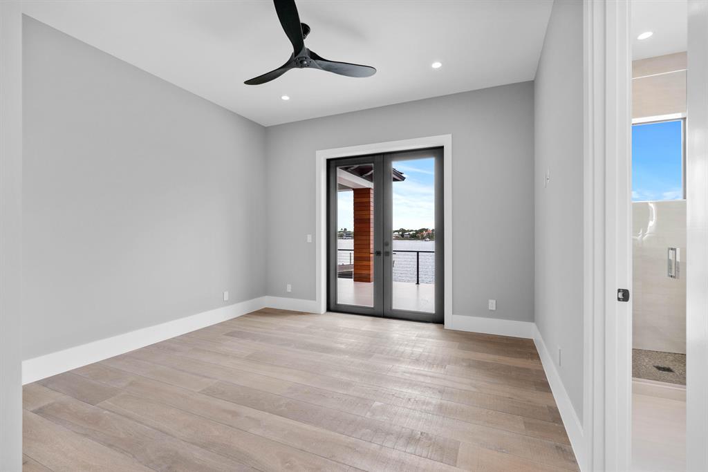 TEQUESTA COUNTRY CLUB - Residential