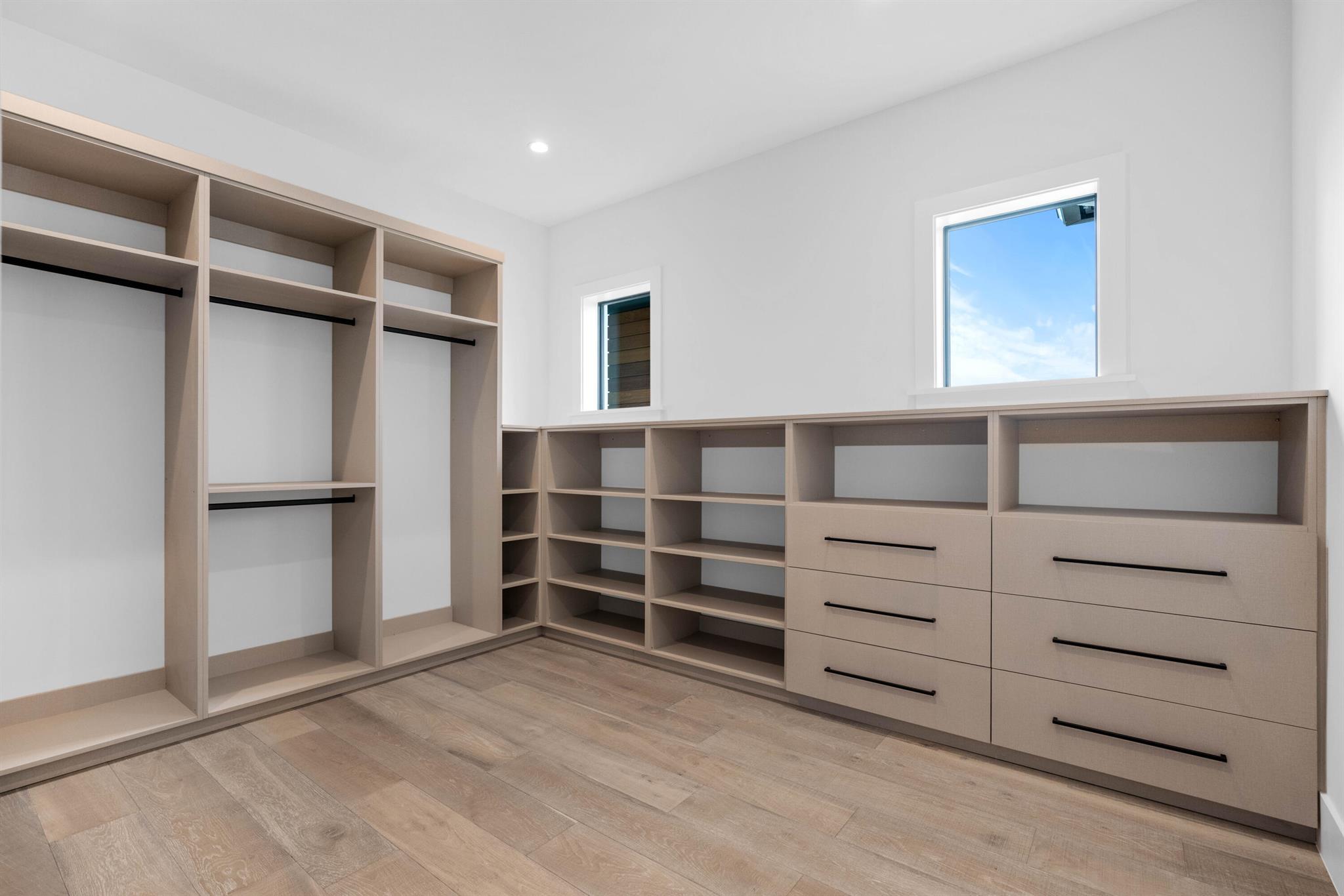 TEQUESTA COUNTRY CLUB - Residential