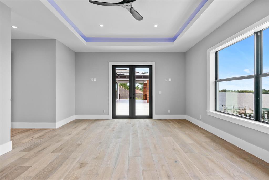 TEQUESTA COUNTRY CLUB - Residential