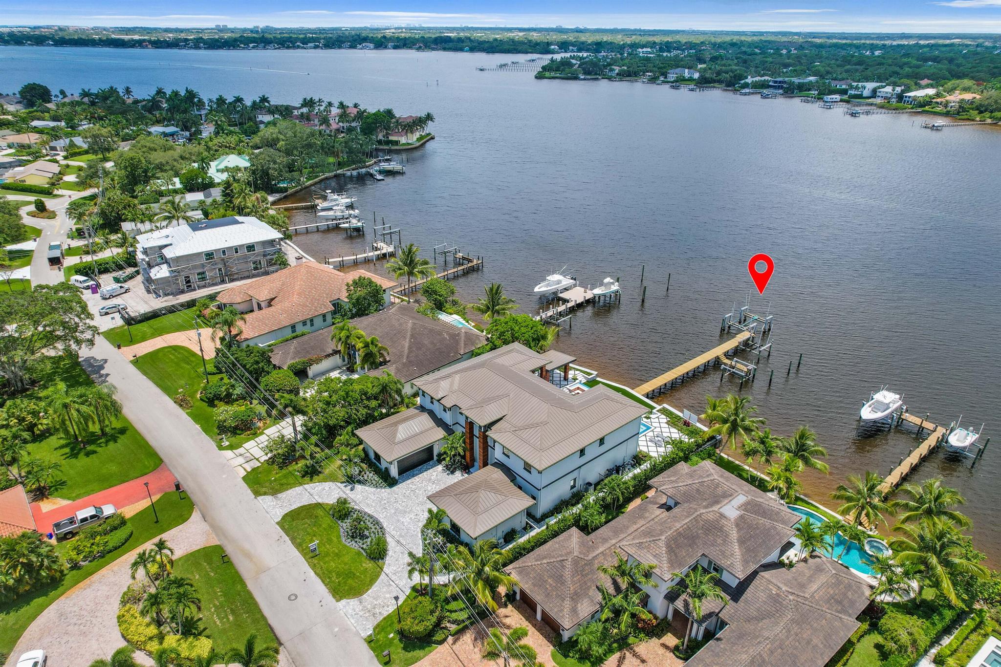 TEQUESTA COUNTRY CLUB - Residential