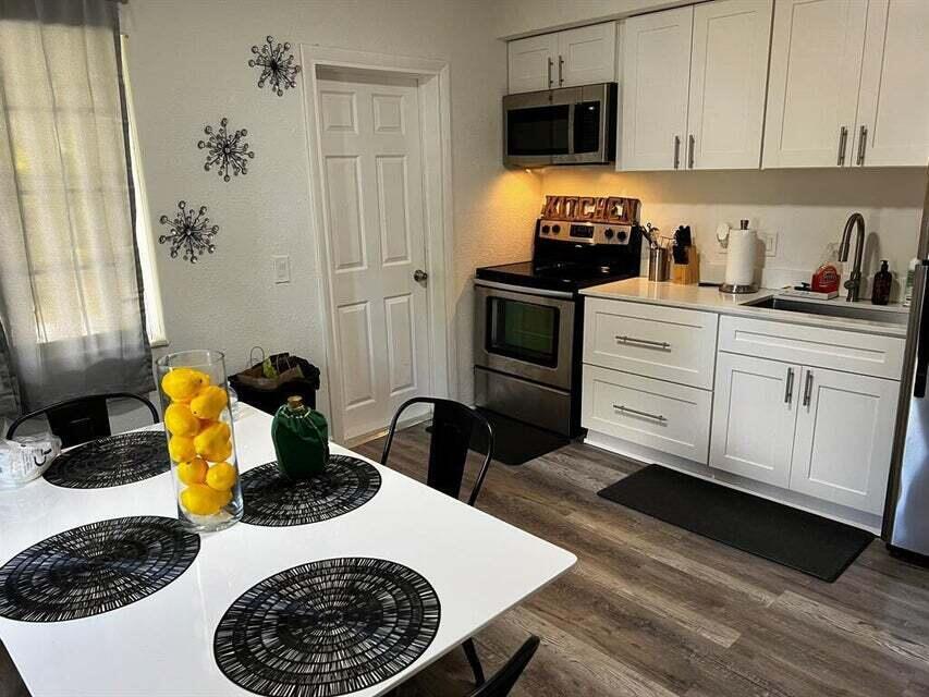 Hallandale Park - Residential Lease