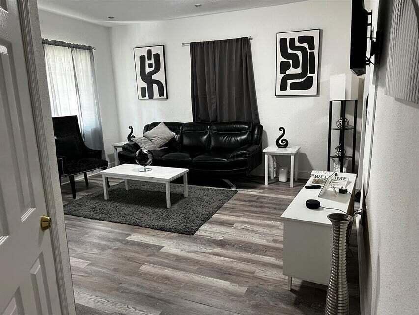 Hallandale Park - Residential Lease