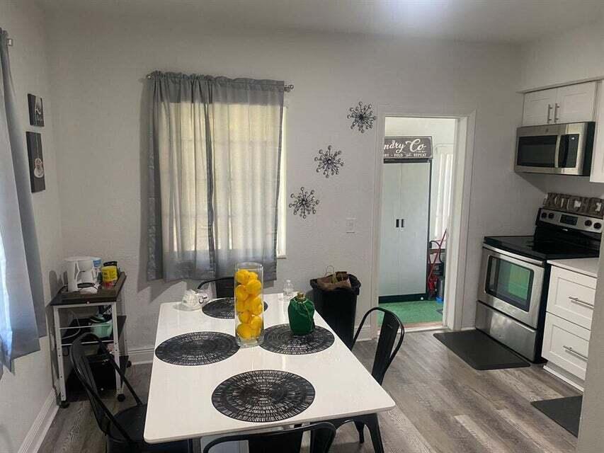 Hallandale Park - Residential Lease