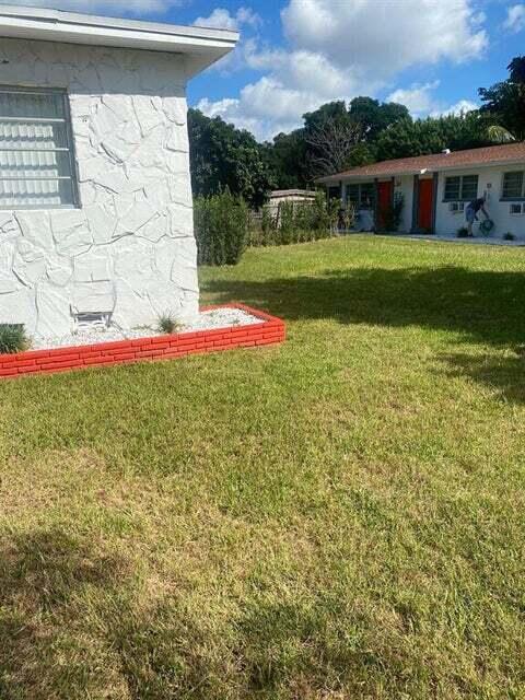 Hallandale Park - Residential Lease