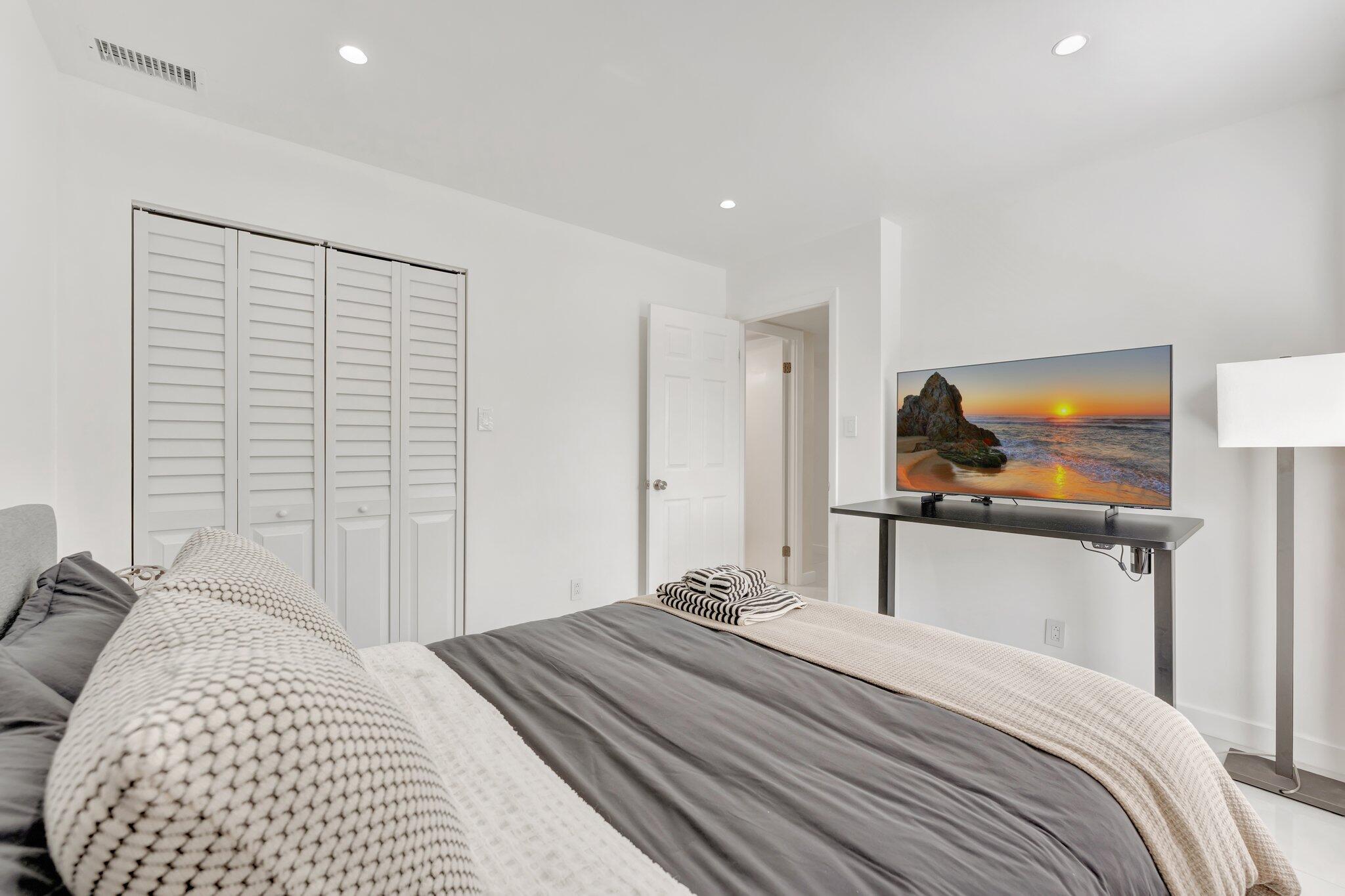 CYPRESS PARK CONDO - Residential Lease