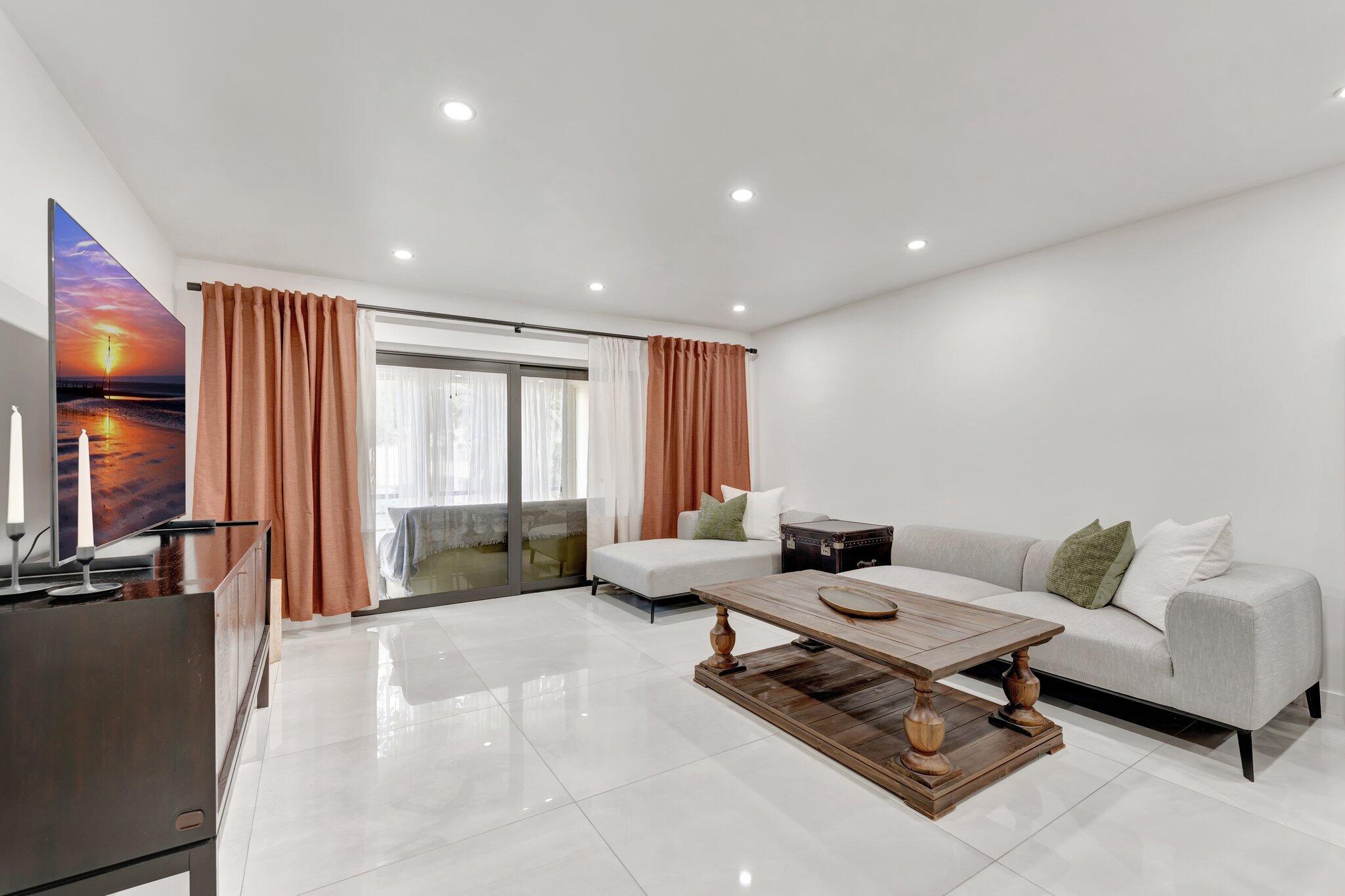CYPRESS PARK CONDO - Residential Lease