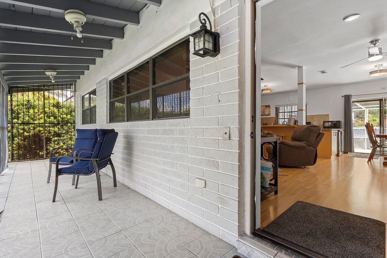 1045 NW 47th Terrace