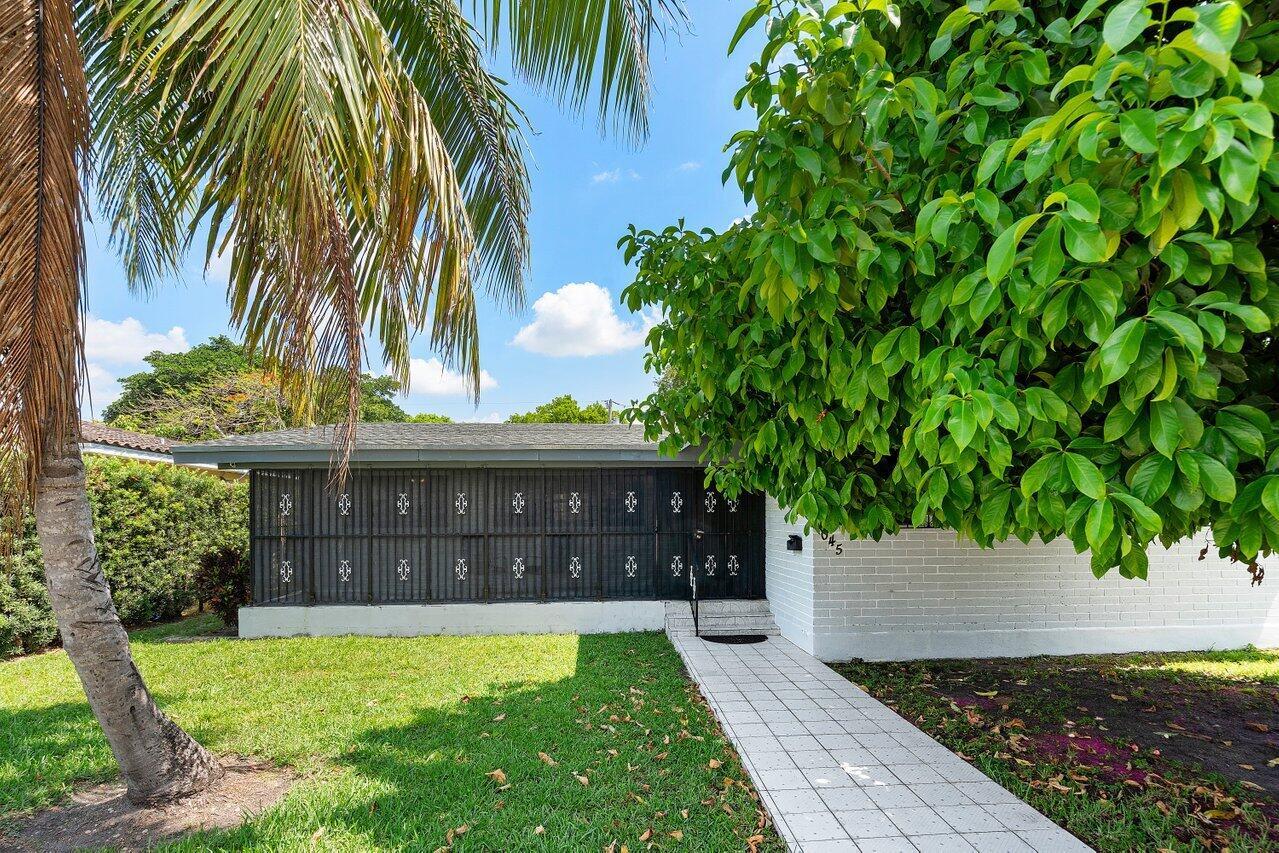 1045 NW 47th Terrace
