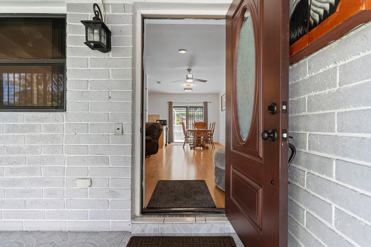 1045 NW 47th Terrace