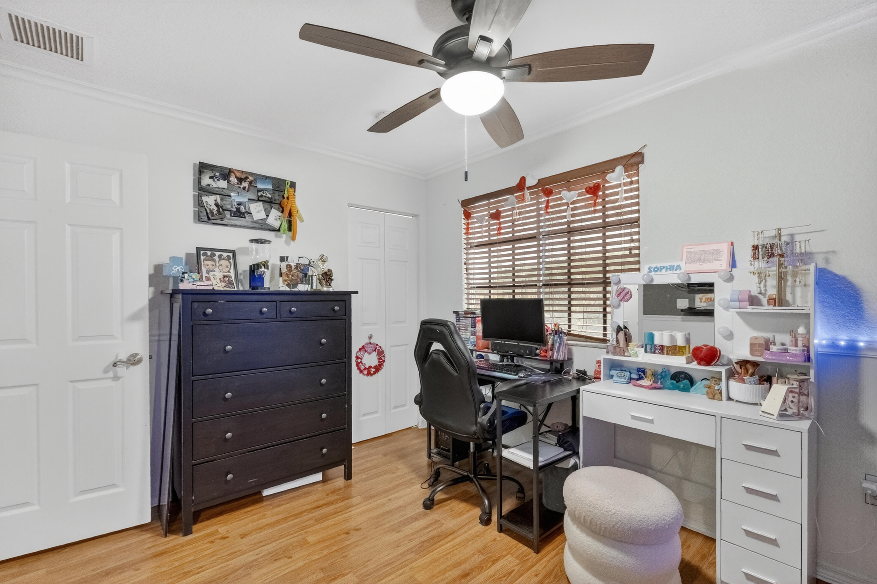 HAMPTON HILLS - Residential