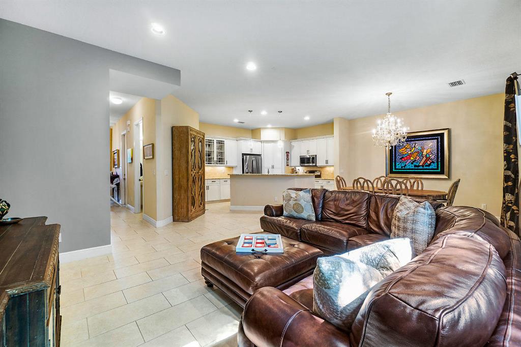 HAMPTON CAY - Residential