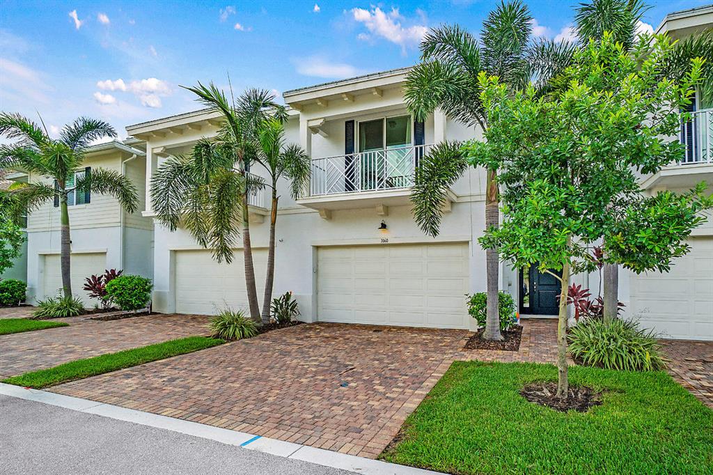 HAMPTON CAY - Residential