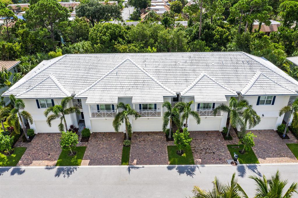 HAMPTON CAY - Residential