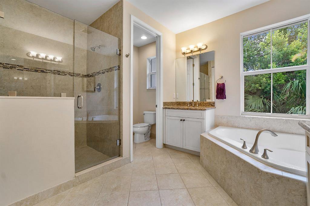 HAMPTON CAY - Residential