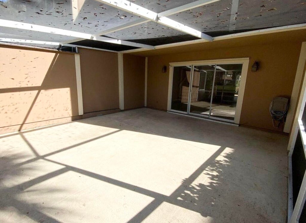 Photo of 371 Maplecrest Circle, Jupiter, FL 33458 (MLS # B26046884)
