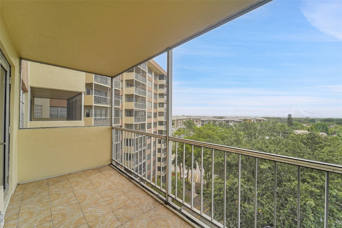 COUNTRY CLUB TOWERS OF CO - Residential