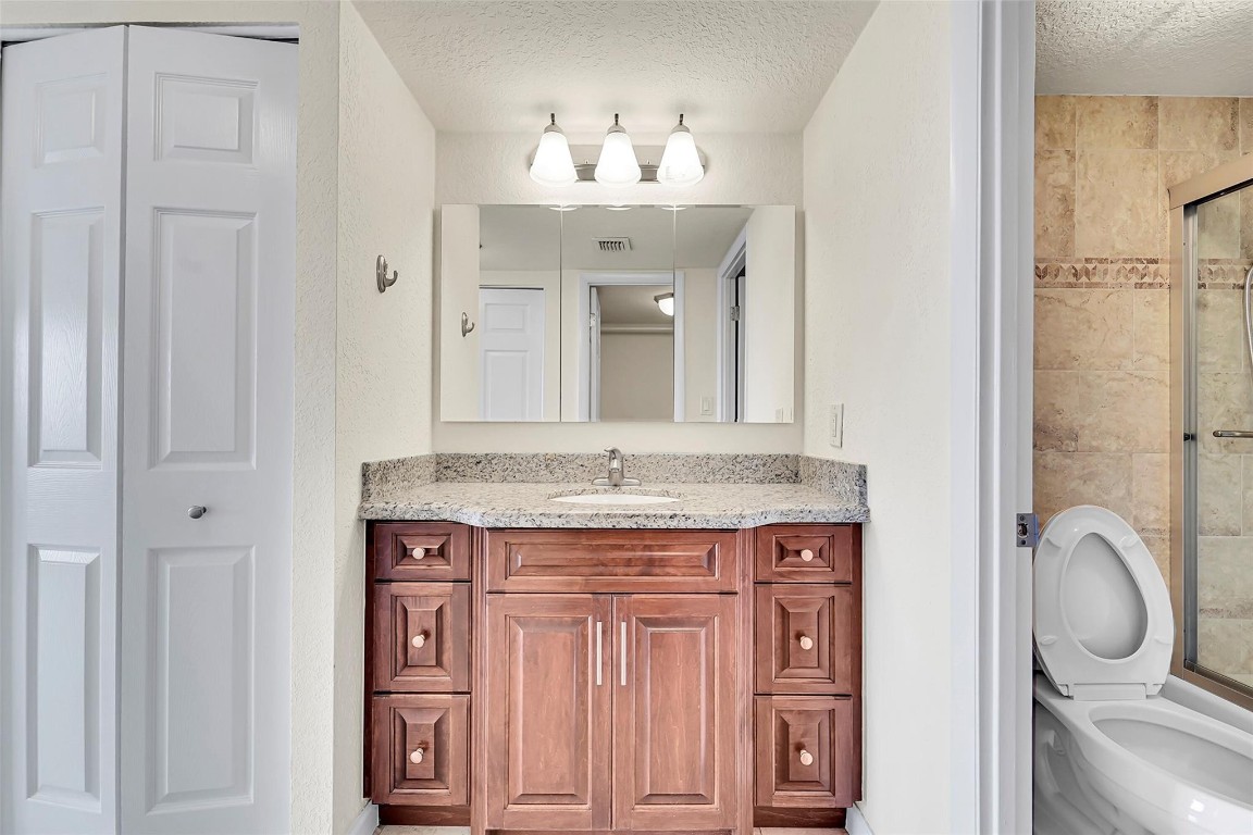 COUNTRY CLUB TOWERS OF CO - Residential