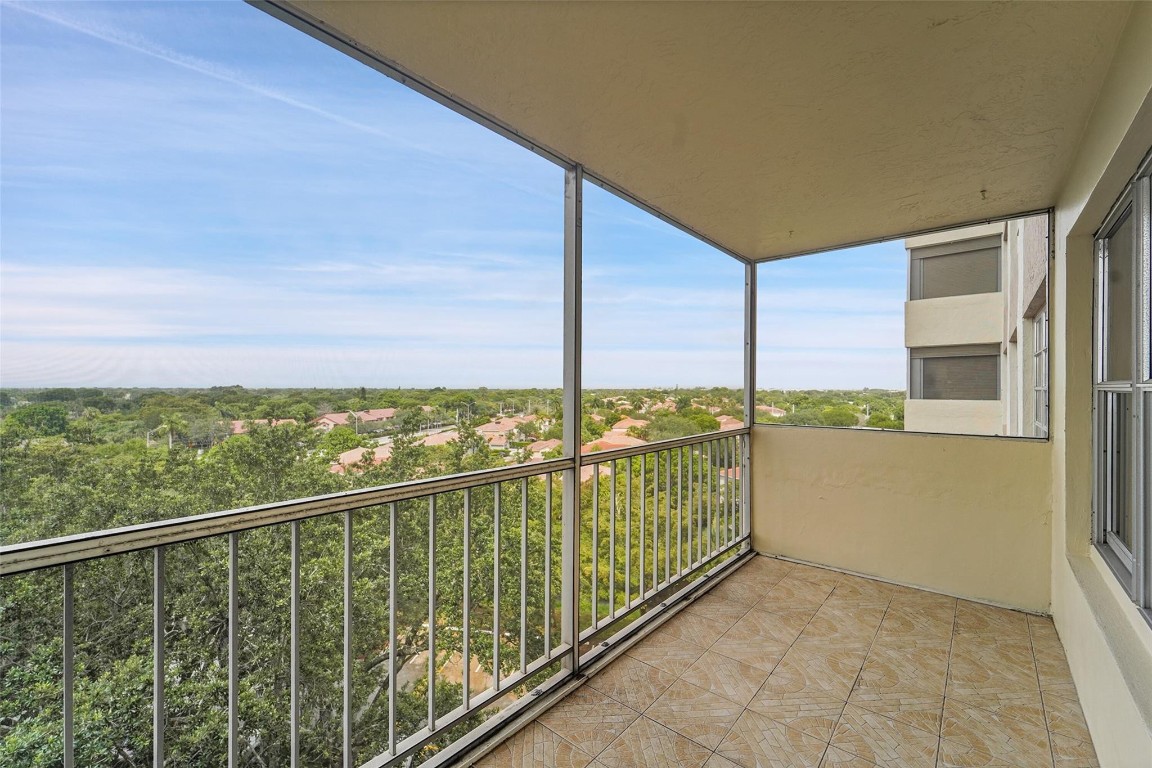 COUNTRY CLUB TOWERS OF CO - Residential