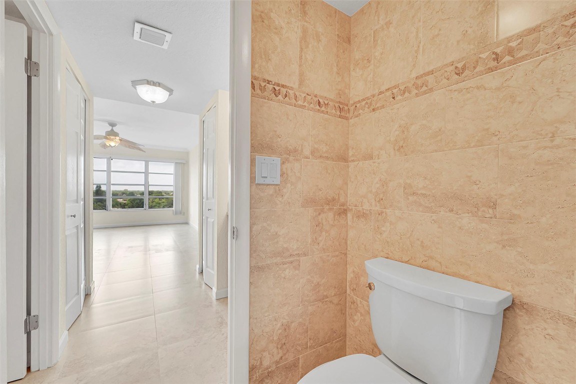 COUNTRY CLUB TOWERS OF CO - Residential