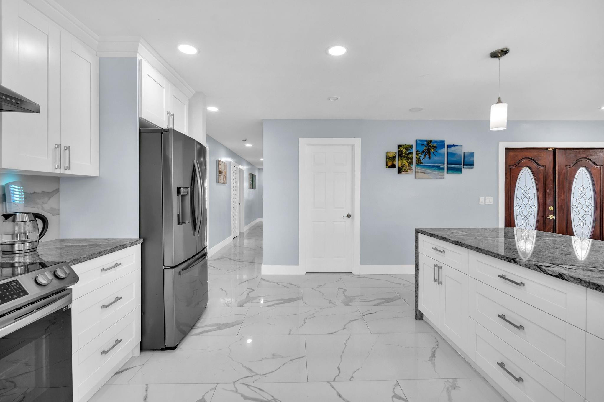 DAVIS ISLES SEC 5 - Residential Lease