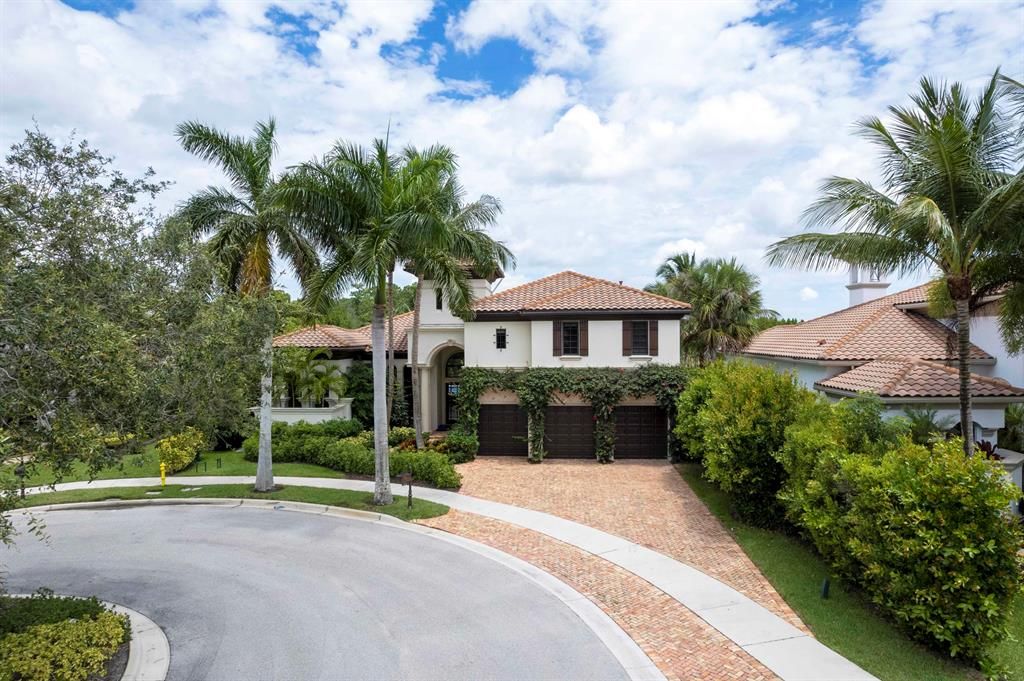 Photo of 162 Remo Place Pl, Palm Beach Gardens, FL 33418 (MLS # R10729329)