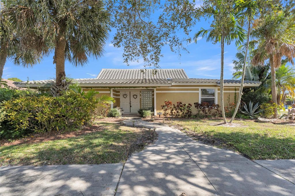 Photo of 1698 SW 7th Court, Boca Raton, FL 33486 (MLS # F10550396)