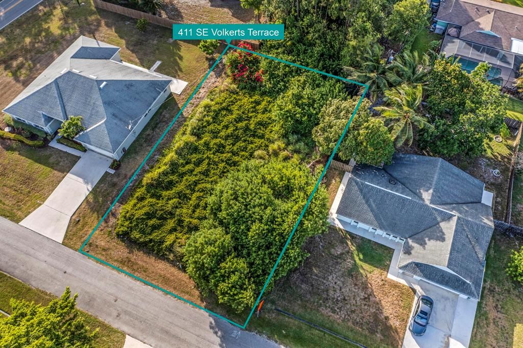 Photo of 411 SE Volkerts Terrace, Port Saint Lucie, FL 34953 (MLS # R10718204)