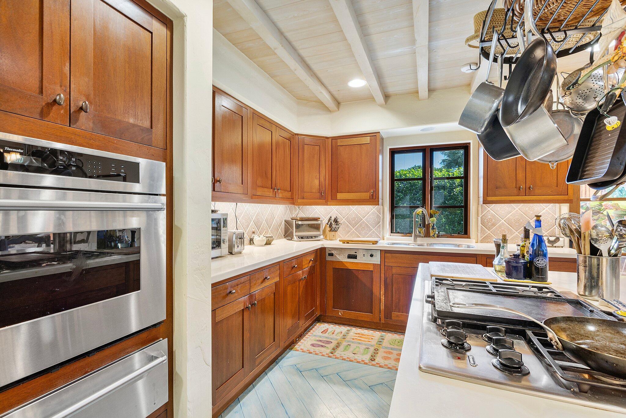 LOBLOLLY PINES - Residential