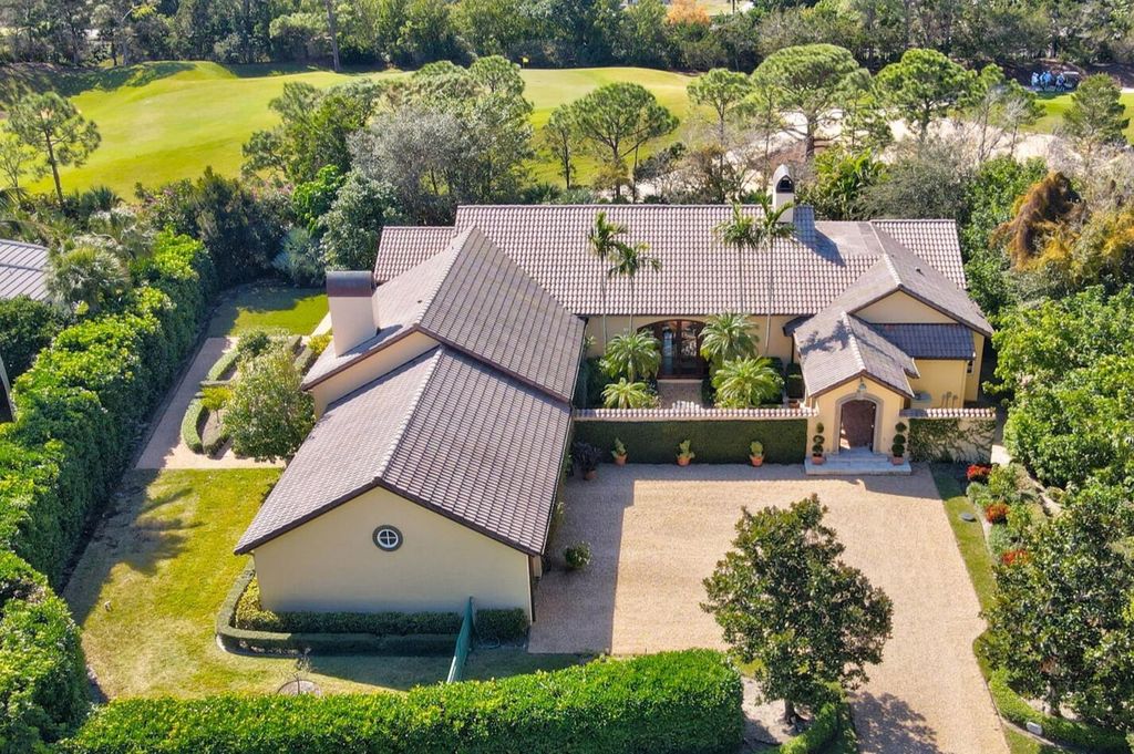 Photo of 6868 SE Morning Dove Way, Hobe Sound, FL 33455 (MLS # R11069569)