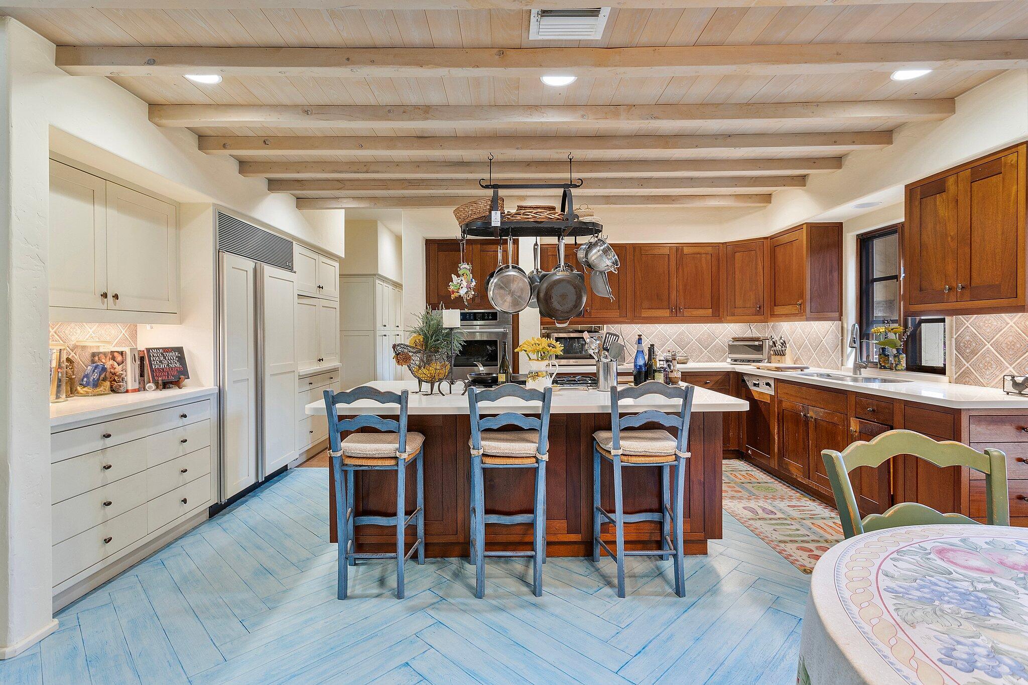 LOBLOLLY PINES - Residential