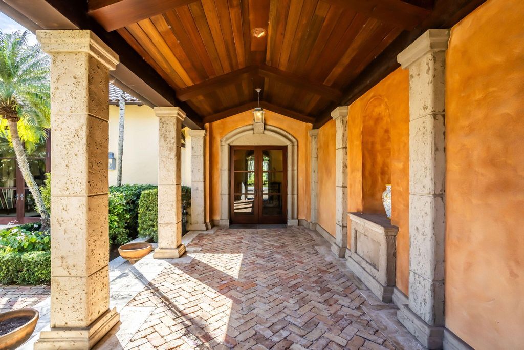 Photo of 6868 SE Morning Dove Way, Hobe Sound, FL 33455 (MLS # R11069569)