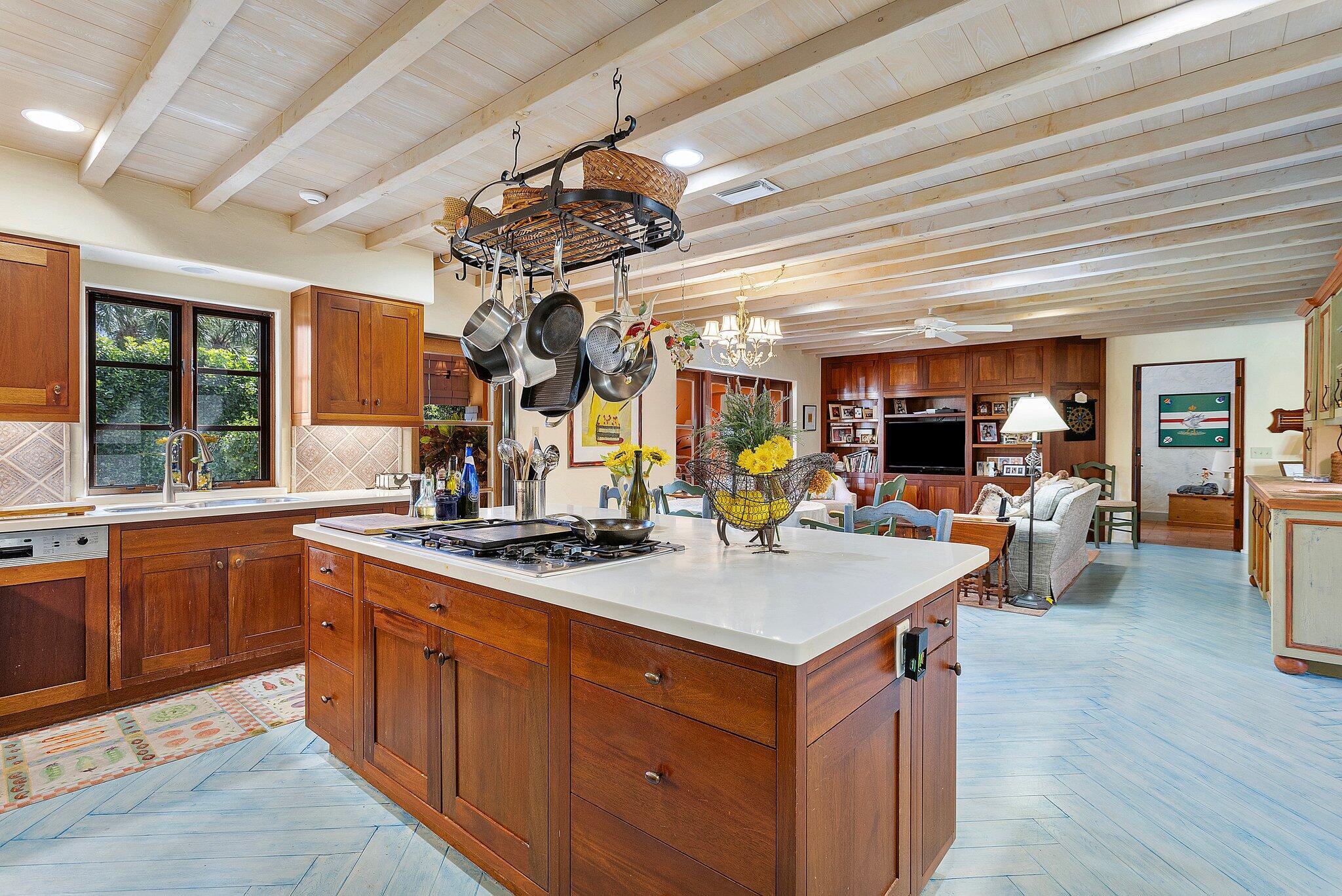 LOBLOLLY PINES - Residential