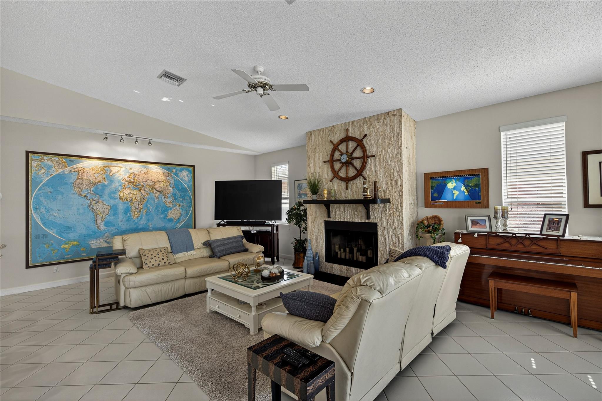 Venetian Isles 1st Sec 43 - Residential